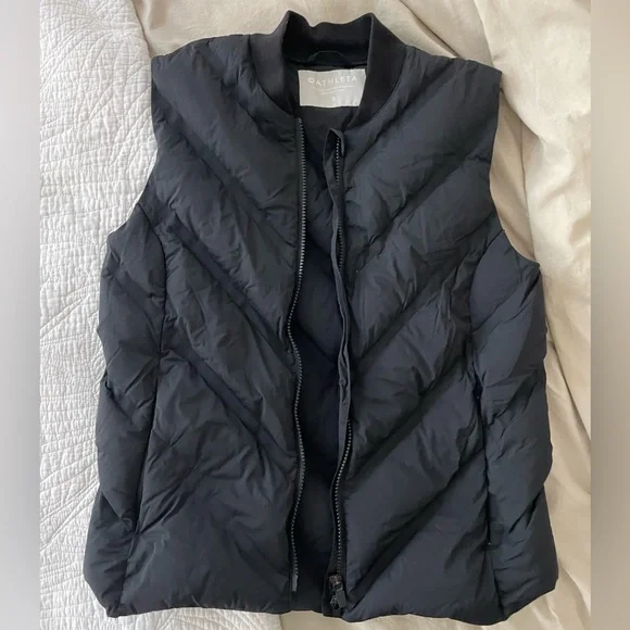 Athleta Inlet Black Puffer Vest - Picture 2 of 4